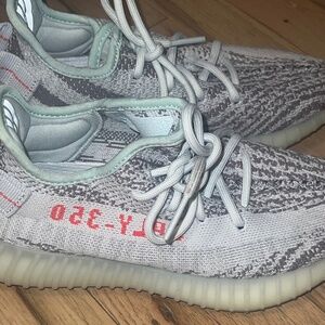 Yeezy Boost 350 V2